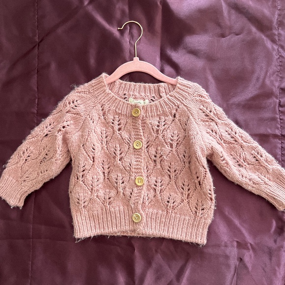 HUGGALUGS Sweater & matching bonnet! - Picture 1 of 15